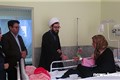 عیادت از بیماران سالمند در بیمارستان امام حسین (ع) 