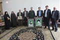دیدار با خانواده شهید در شهرستان زرند