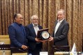 نشست مسوولان دانشگاه علوم پزشکی کرمان با نماینده سازمان جهانی بهداشت در ایران