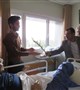 عیادت معاون دانشجویی فرهنگی دانشگاه از بیماران بستری در بیمارستان شهید باهنر